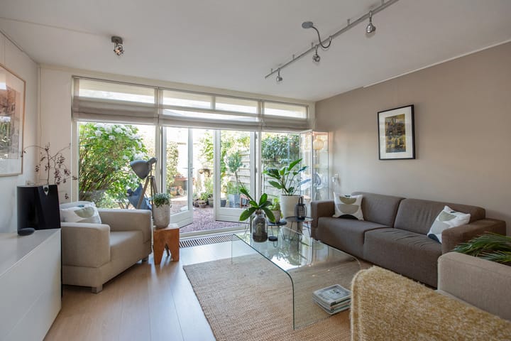 Photo 2 of Hannie Schaftsingel 32