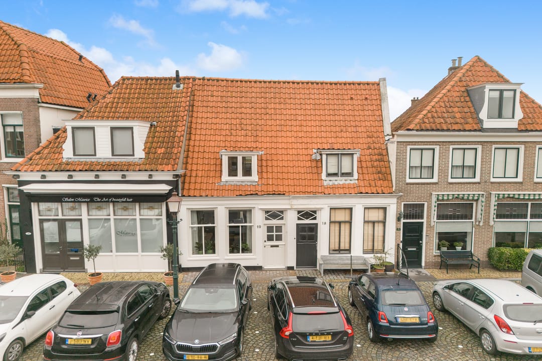 Foto 31 van Kerkplein 19