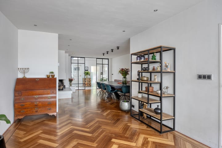 Photo 10 of Vughtstraat 6