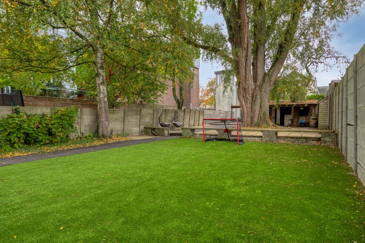 Photo 3 of Vughtstraat 6