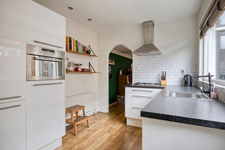 Photo 11 of Boomgaardstraat 3-B