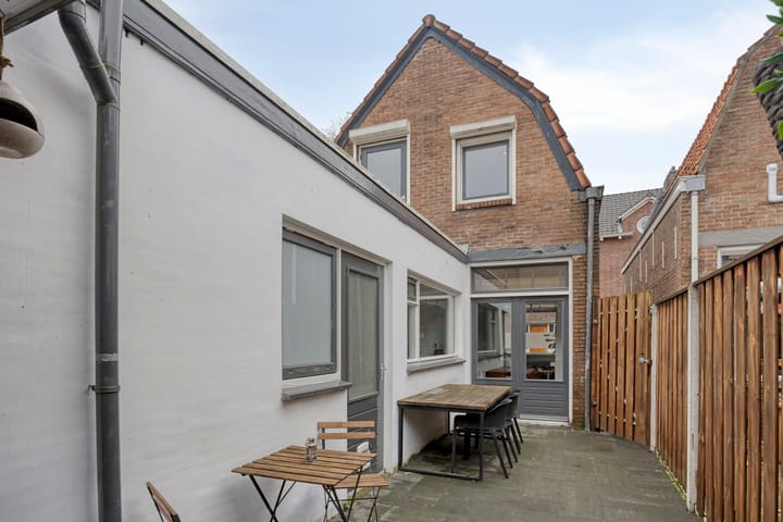 Photo 21 of Boomgaardstraat 3-B