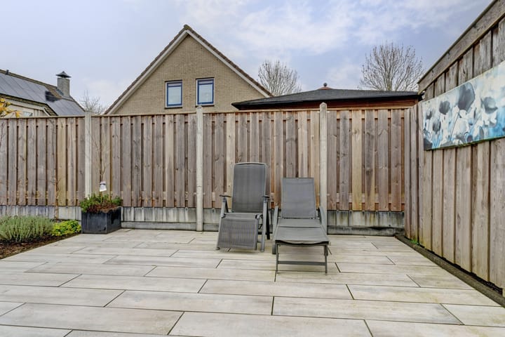 Photo 31 of Suze Groeneweglaan 25