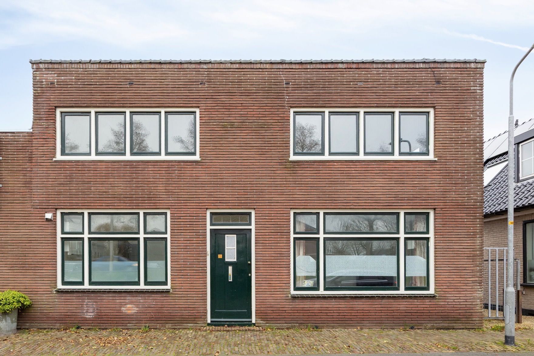 Buying a house in The Netherlands., Handelskade 5