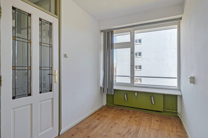 Foto 15 van Bart Verhallenplein 45