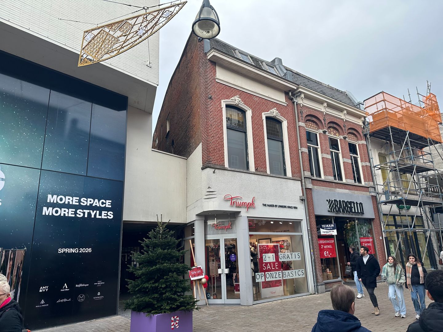 Bekijk foto 1 van Heuvelstraat 31