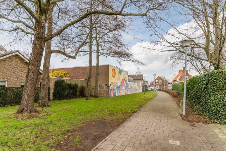 Foto 47 van van Vessemstraat 5