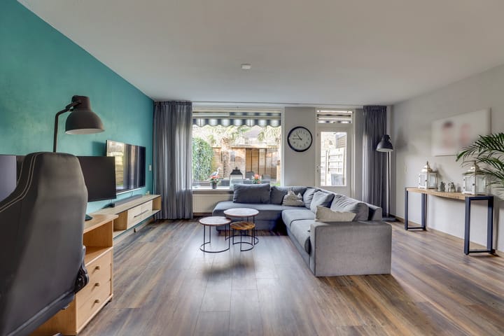 Foto 11 van Akelei 87