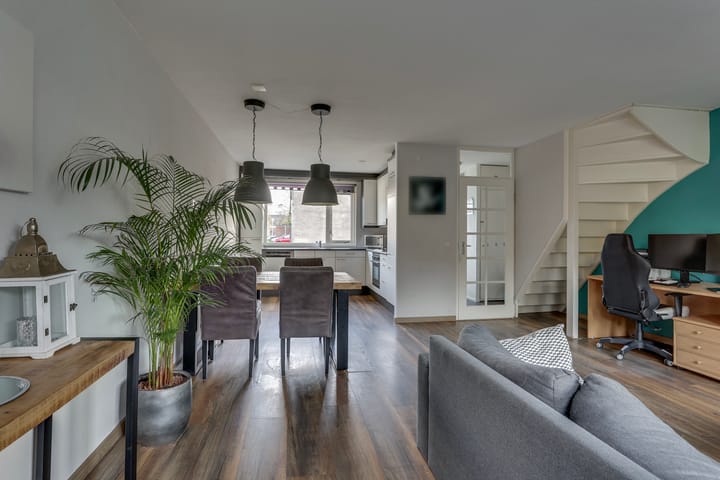 Foto 14 van Akelei 87