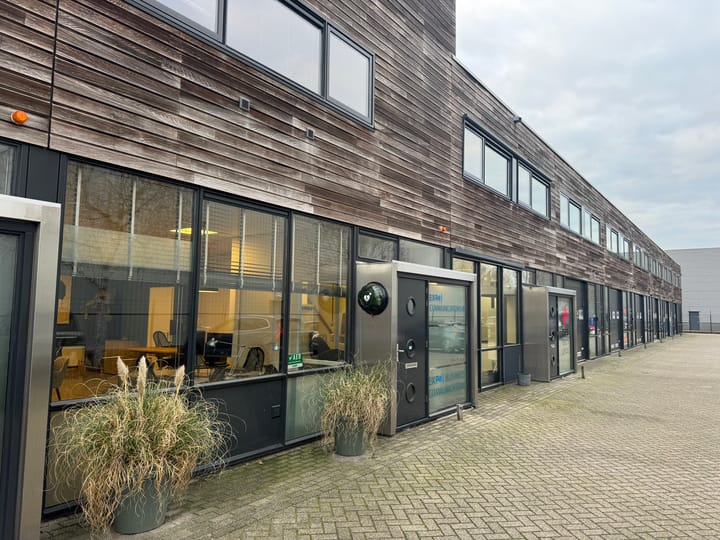 Minervum 7444-B, Breda