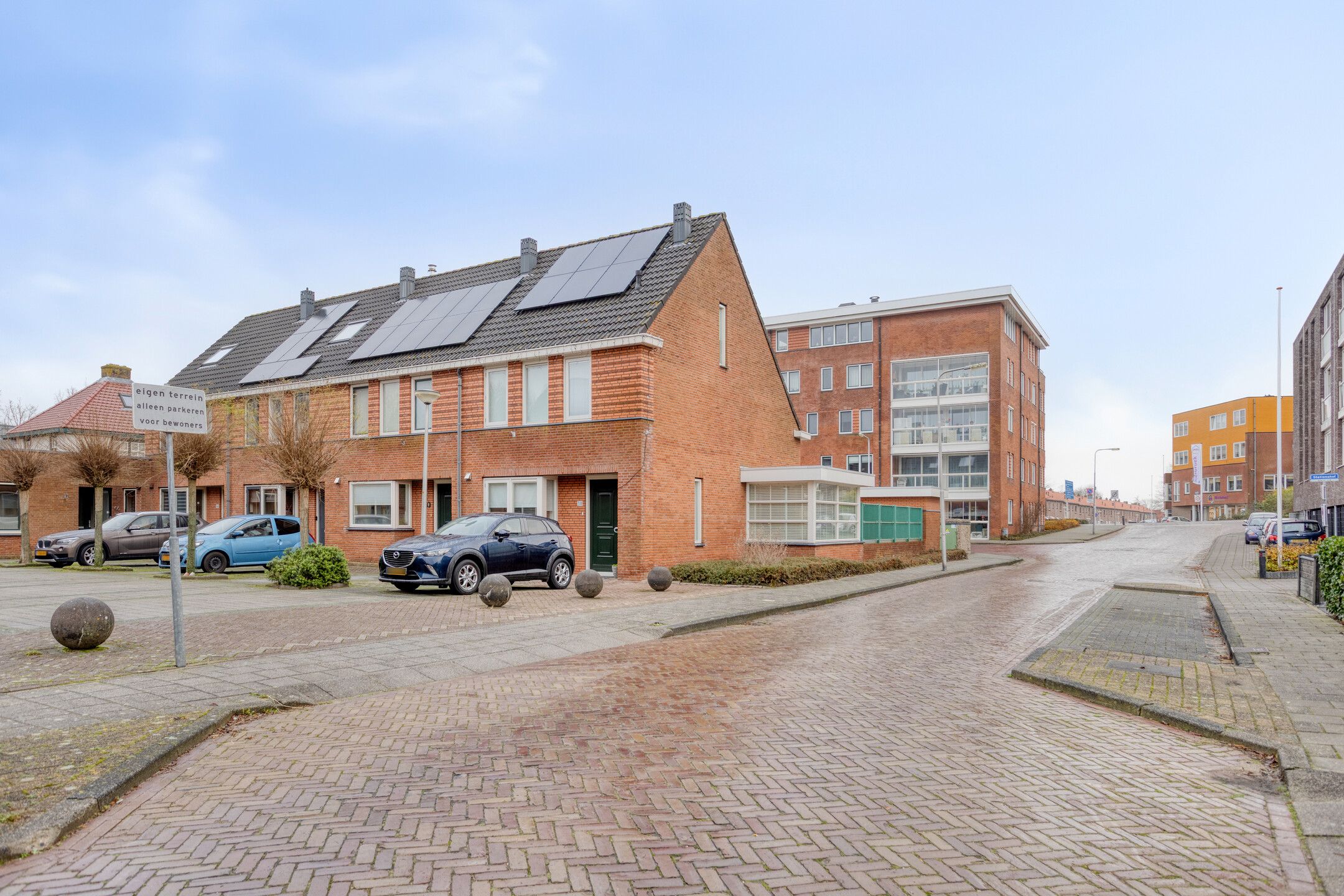 Foto 21 van Spoorstraat 46