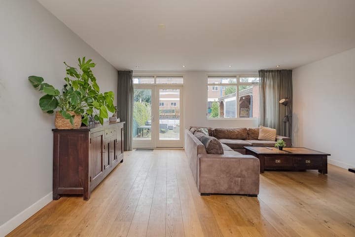 Photo 12 of Leidsemeerstraat 25