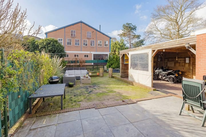 Photo 36 of Leidsemeerstraat 25