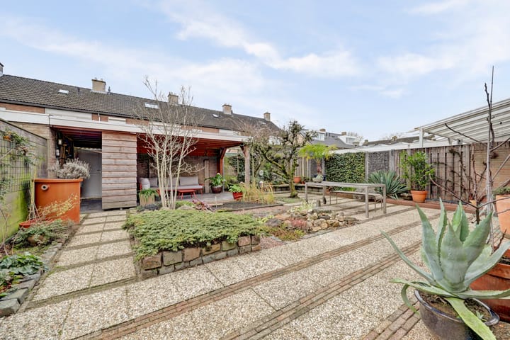 Foto 61 van Henri Dunantstraat 5