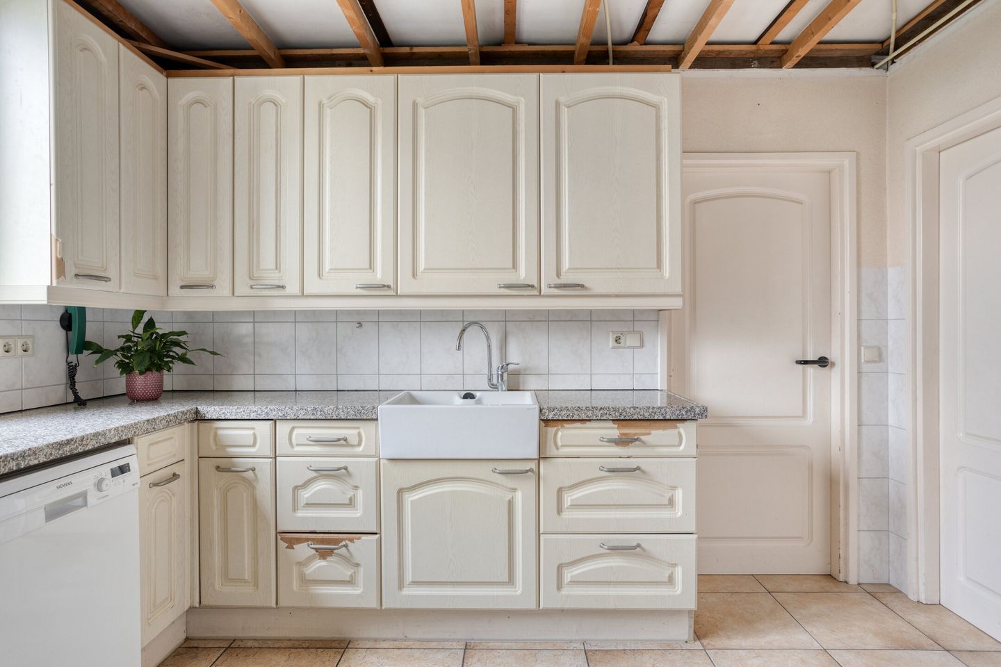 Foto 14 van Loveren 4-A