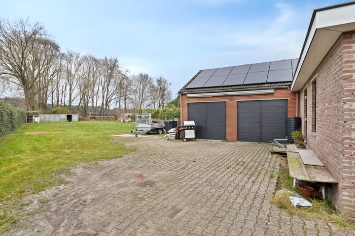 Foto 35 van Loveren 4-A