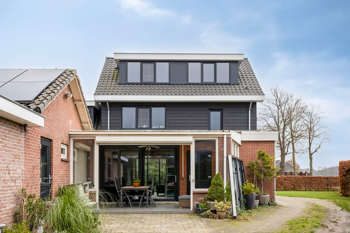 Foto 39 van Loveren 4-A