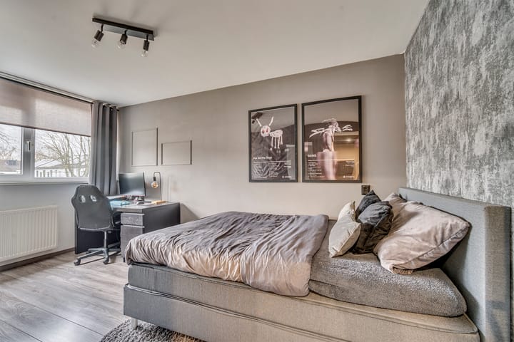 Foto 10 van Racinestraat 37