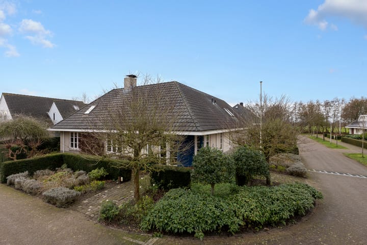 Photo 4 of Van Rhemenmarke 2