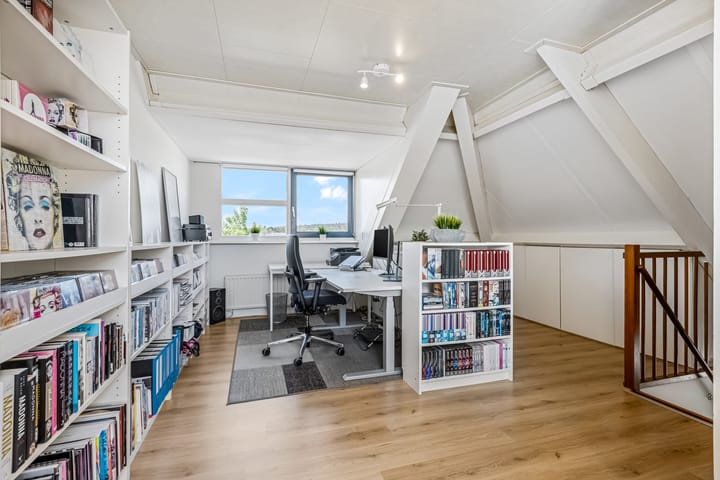 Photo 26 of Larekamp 5