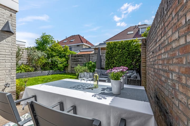 Photo 32 of Larekamp 5