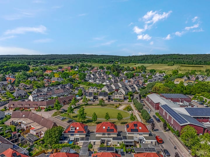 Photo 40 of Larekamp 5