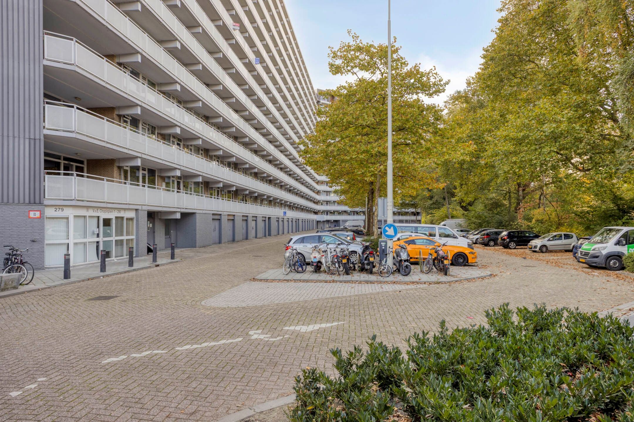 Foto 3 van Chopinplein 228