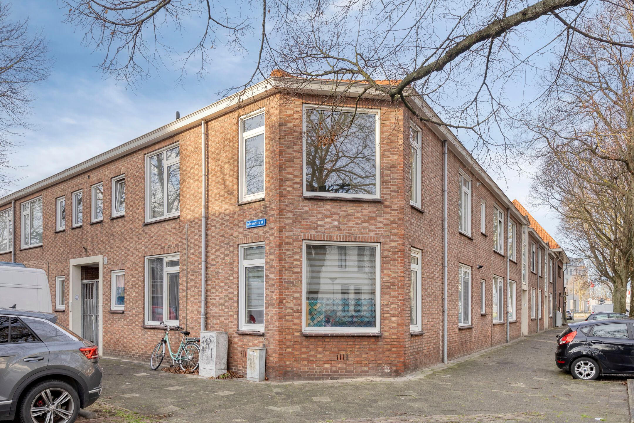 Buying a house in The Netherlands., Nieuwstraat 139