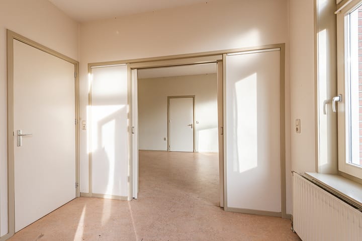 Photo 8 of Oranjelaan 4