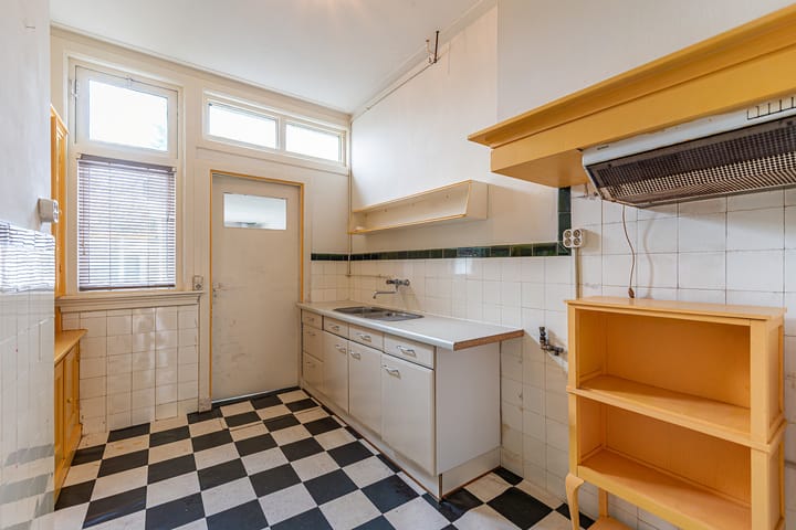 Photo 12 of Oranjelaan 4