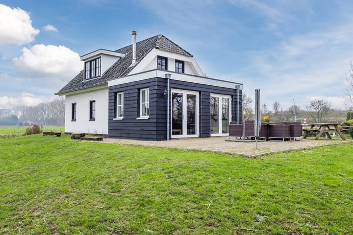 Foto 39 van Biezenburgseweg 2-A