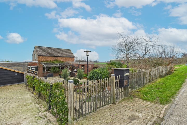 Foto 2 van Plevierstraat 3