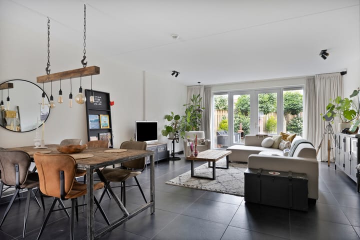 Foto 3 van Donkervoortseloop 63