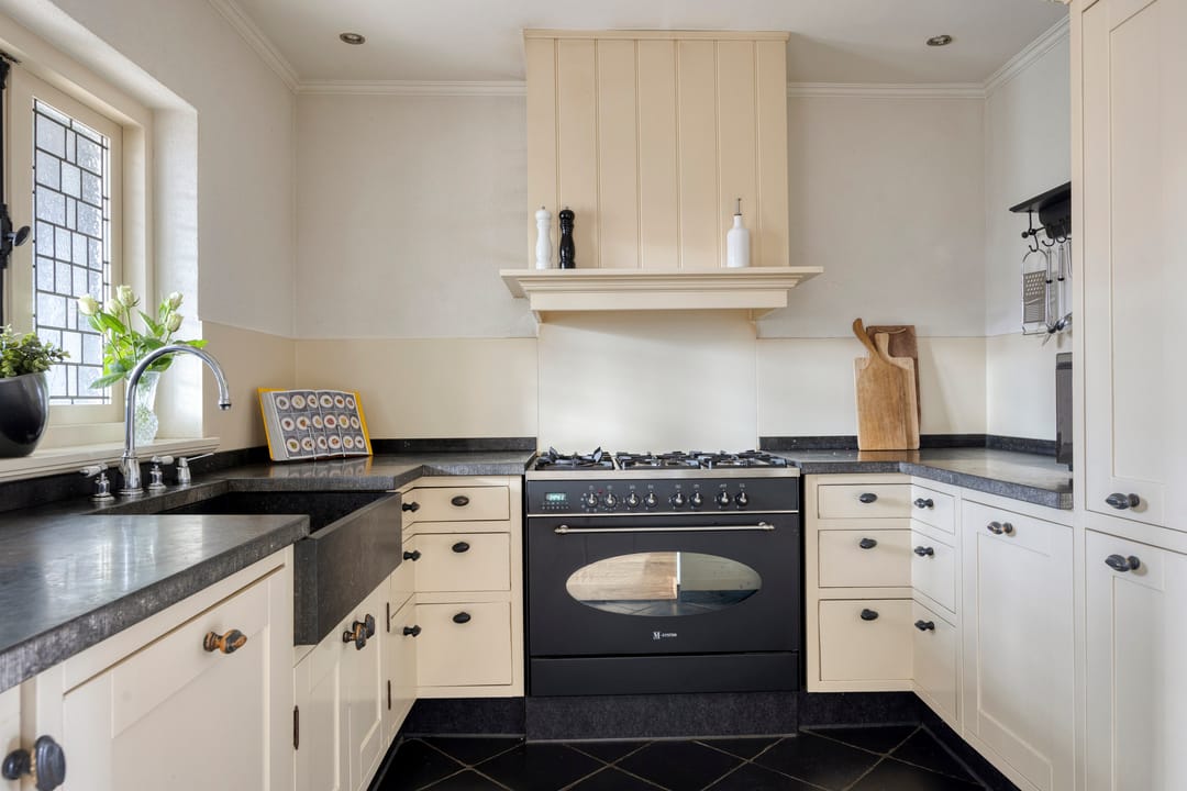 Foto 26 van Van Liedekerkestraat 12