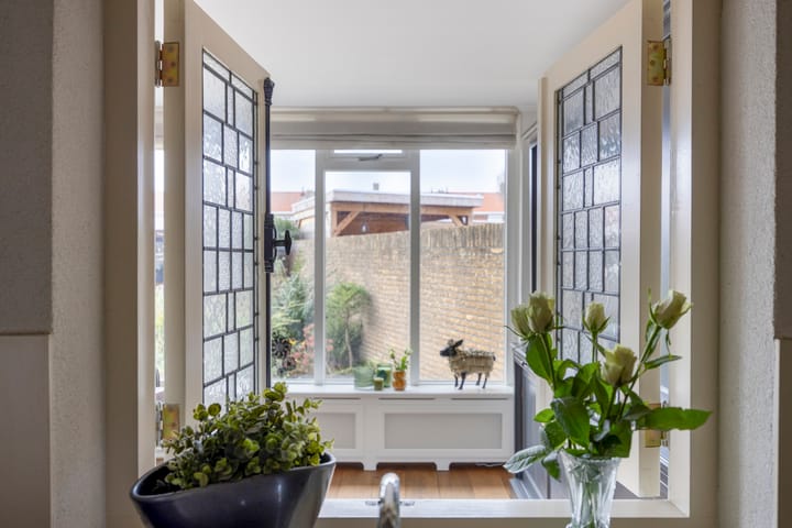 Foto 34 van Van Liedekerkestraat 12