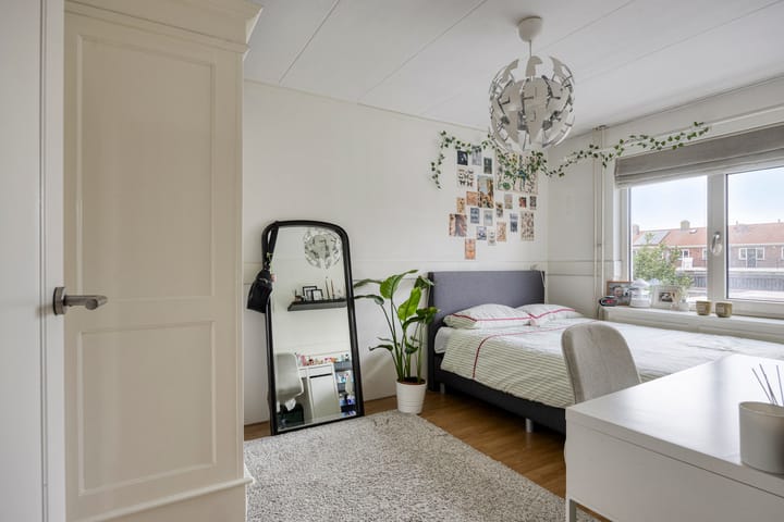 Foto 41 van Van Liedekerkestraat 12