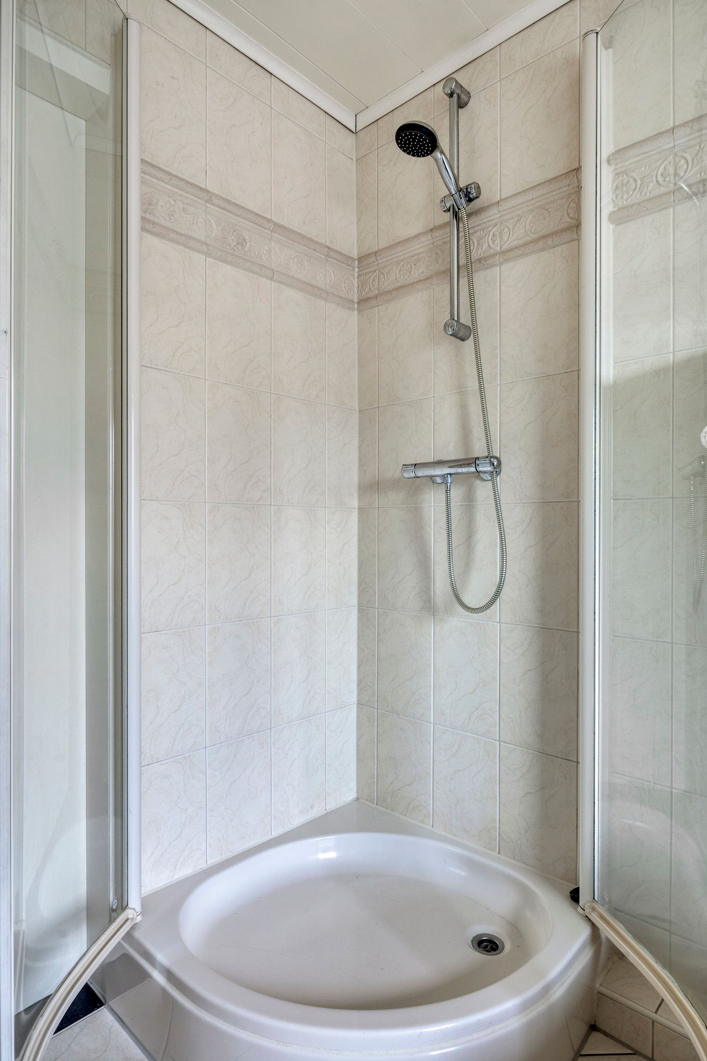 Foto 44 van Van Liedekerkestraat 12