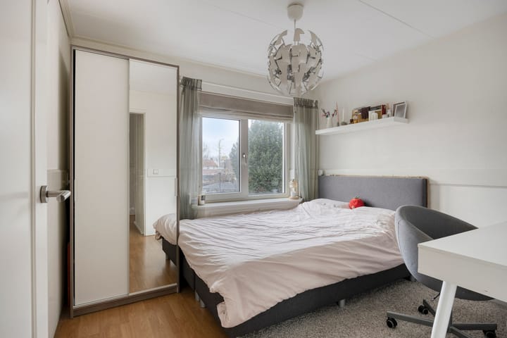 Foto 47 van Van Liedekerkestraat 12