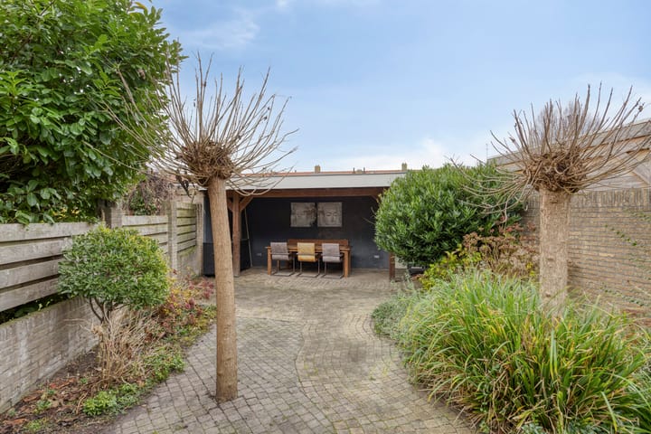 Foto 57 van Van Liedekerkestraat 12