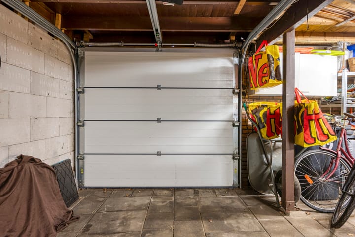 Foto 63 van Van Liedekerkestraat 12