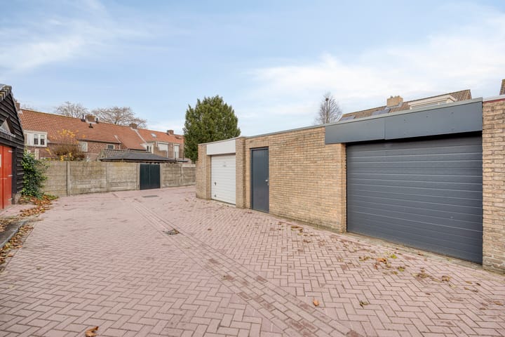 Foto 64 van Van Liedekerkestraat 12