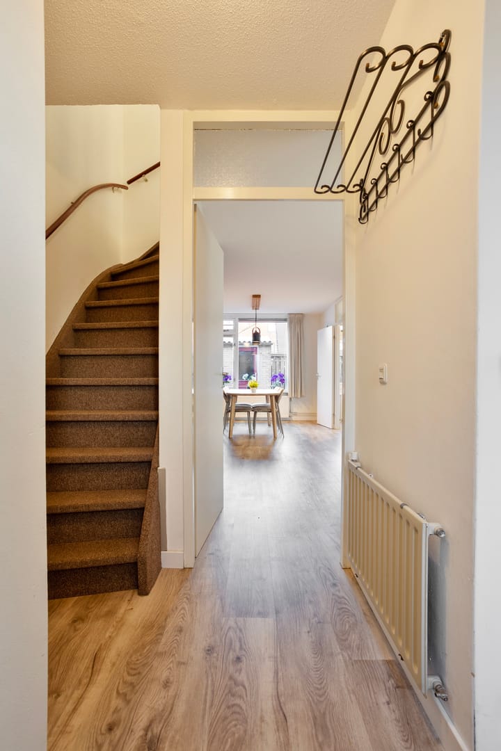 Photo 6 of Overspoor 84