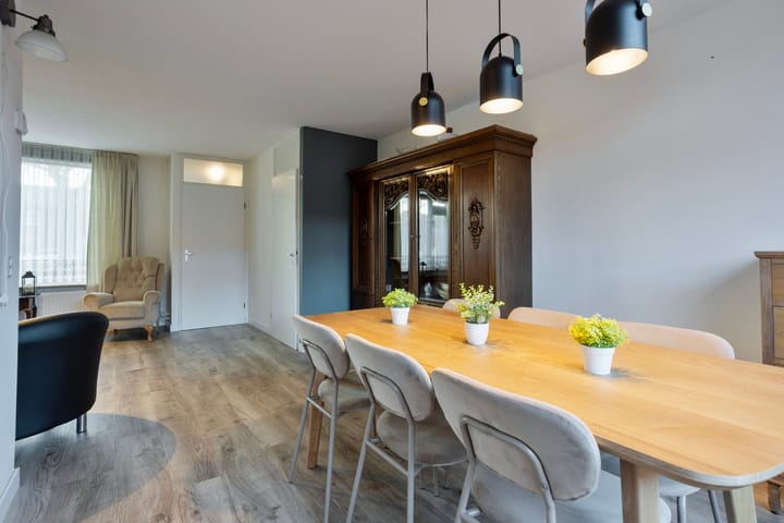 Photo 11 of Overspoor 84