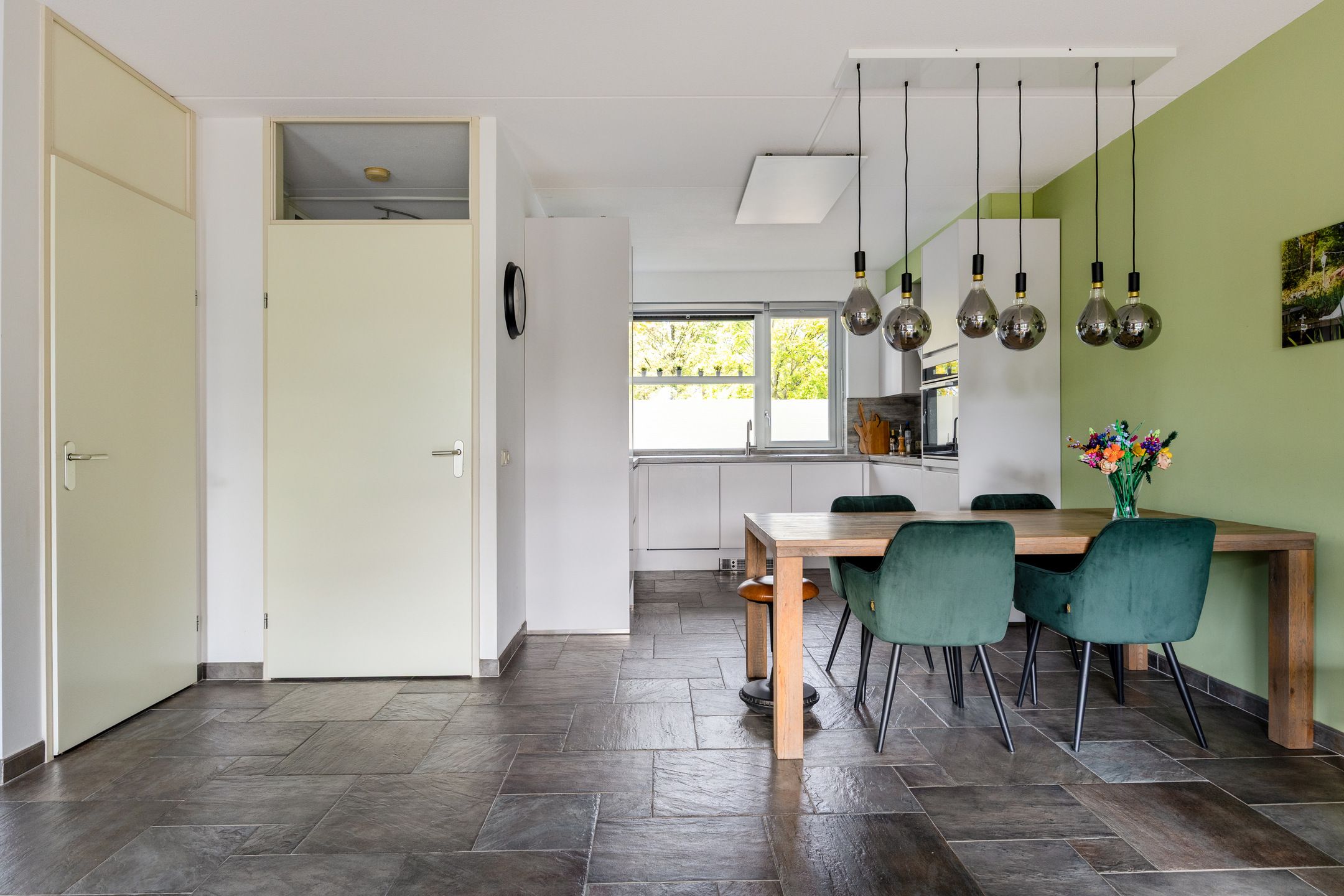 Foto 9 van Televisiestraat 102