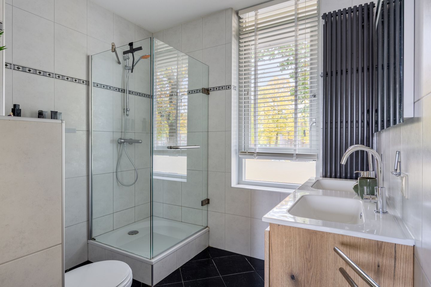 Foto 19 van Televisiestraat 102