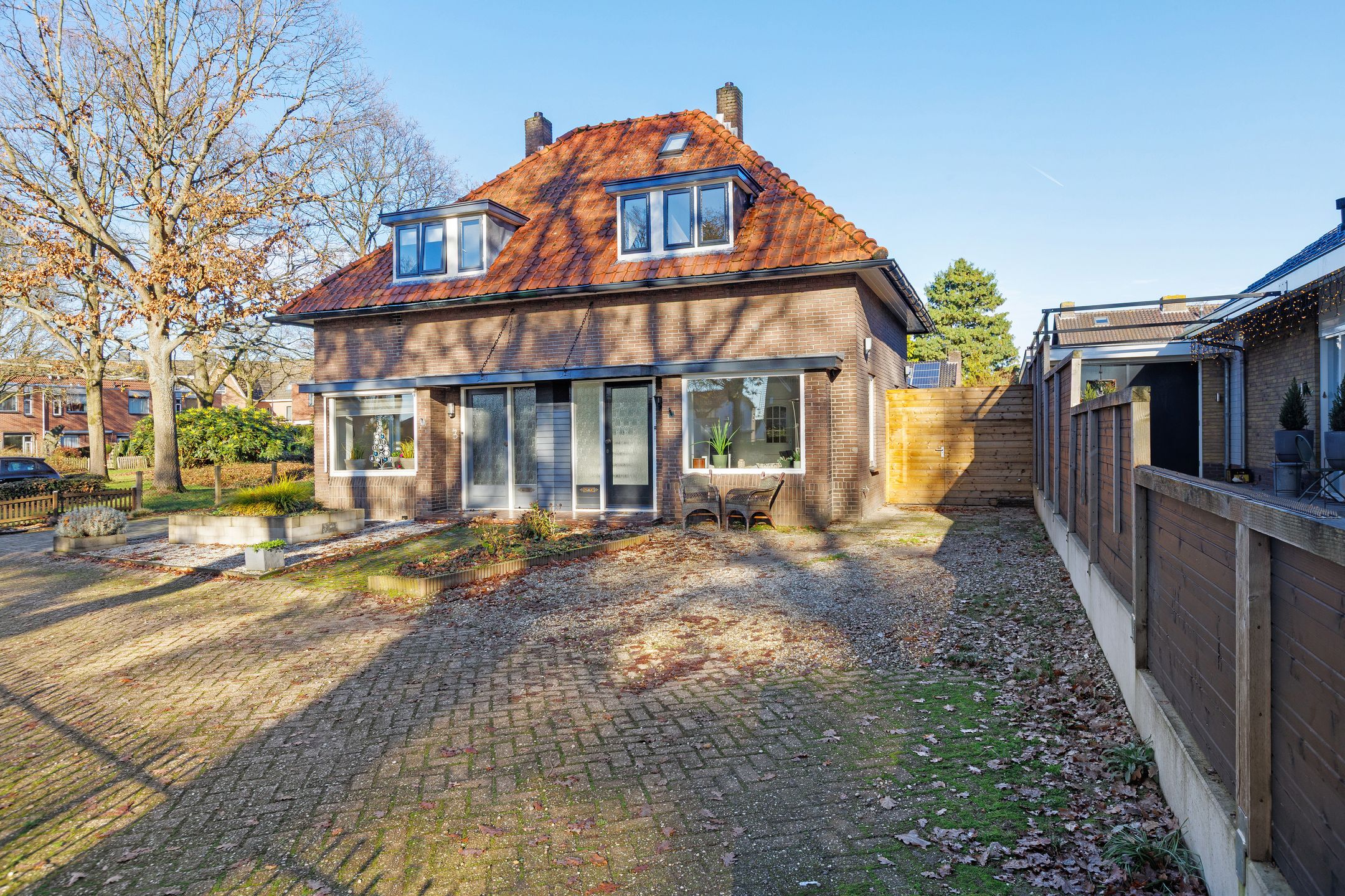 Buying a house in The Netherlands., Hul 1