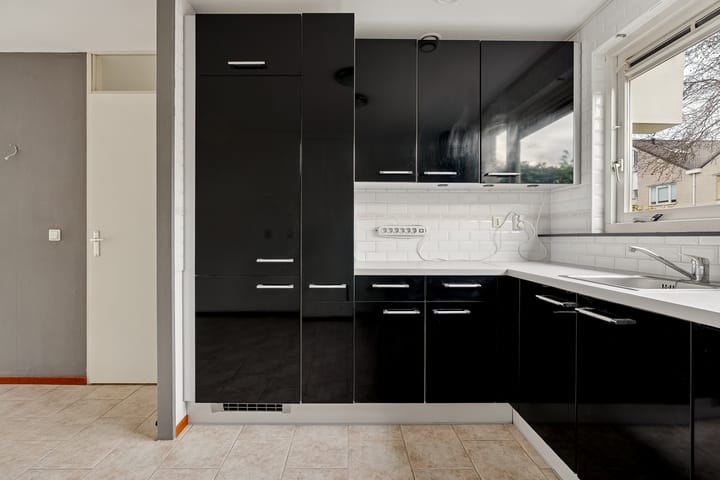 Photo 14 of Lou Costellostraat 37