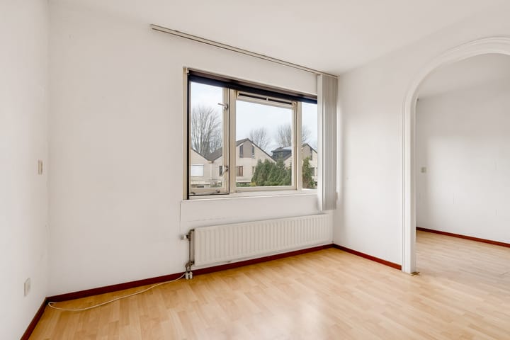 Photo 23 of Lou Costellostraat 37