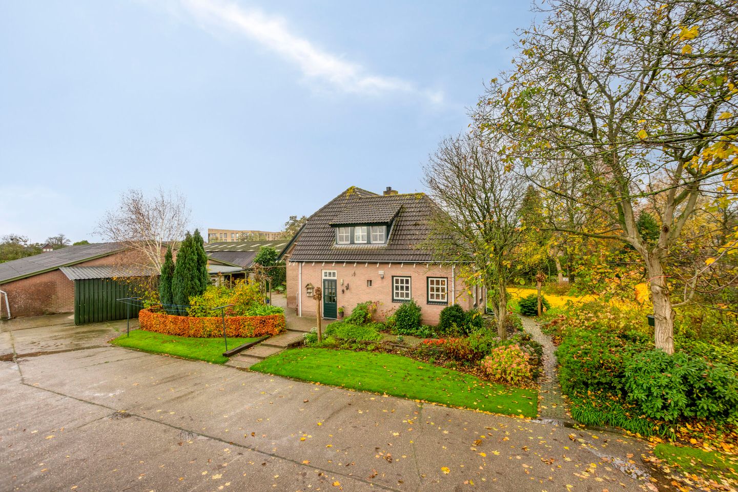 View photo 1 of Spitsbergerweg 3