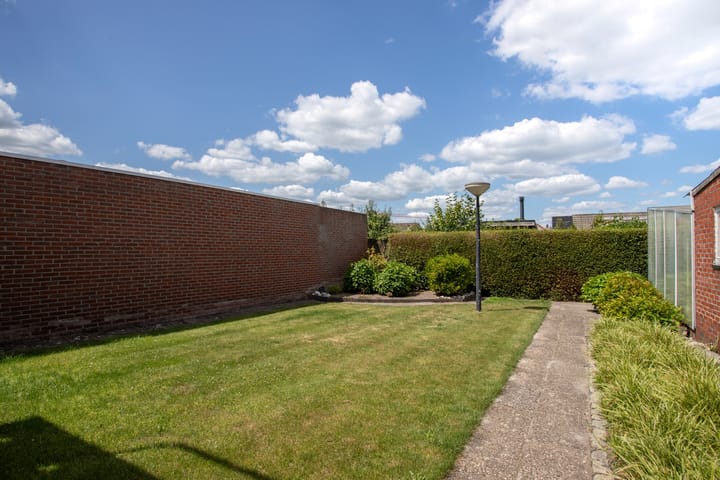 Foto 2 van Plonderijen 12